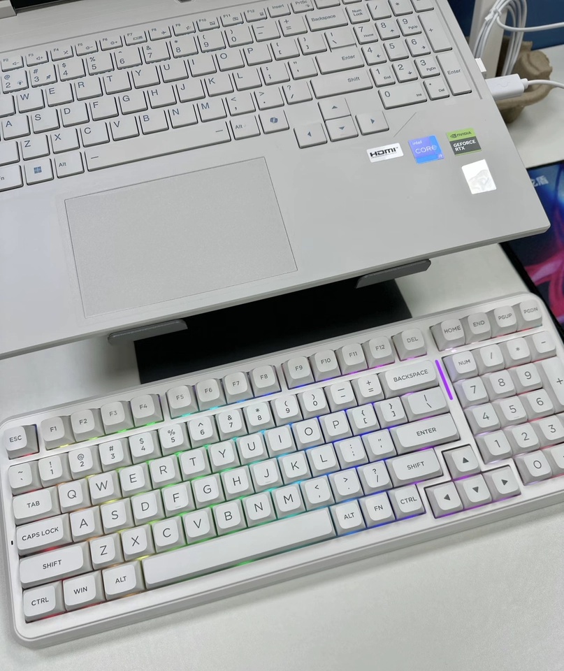 Clavier mécanique personnalisa - Gaming Keyboard Wireless avis et prix
